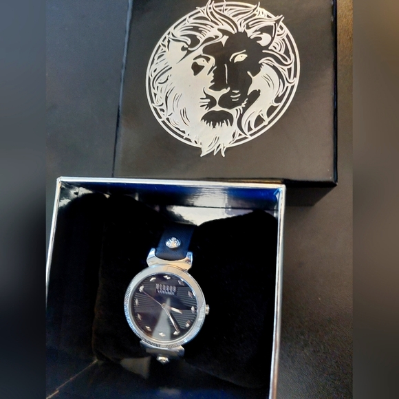 Versus by Versace Watch - Picture 5 of 11